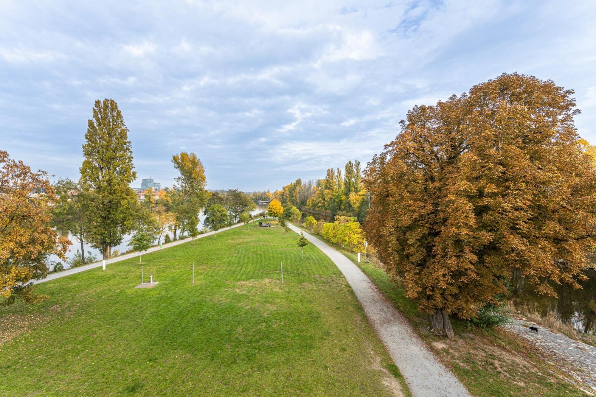Wishlist Prague Residences - Karlin Free Parking Exterior photo